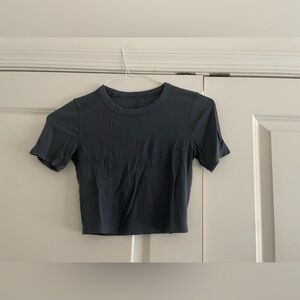 lululemon - hold tight short sleeve crop shirt